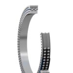 Slewing bearing with eight-point contact ball bearing